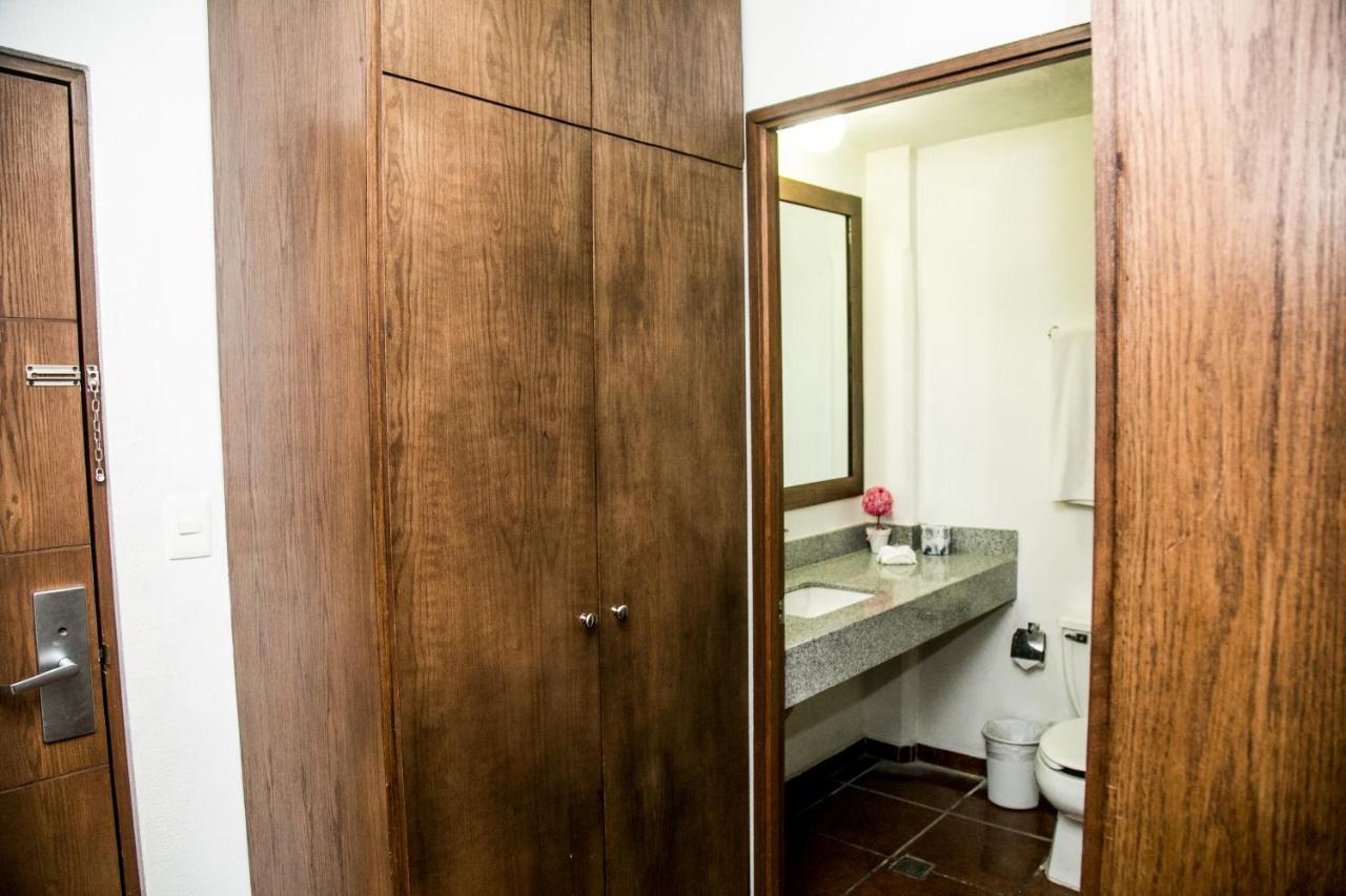 Booking Dioh Monterrey Esterno foto