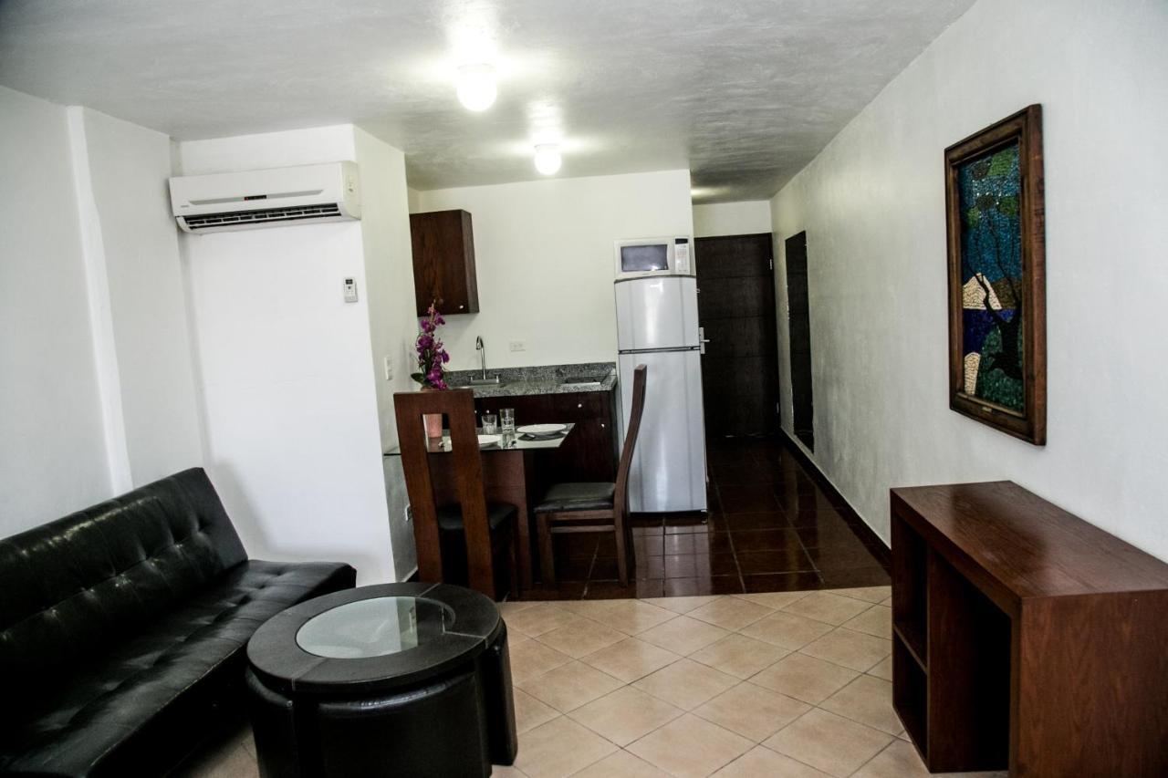 Booking Dioh Monterrey Esterno foto