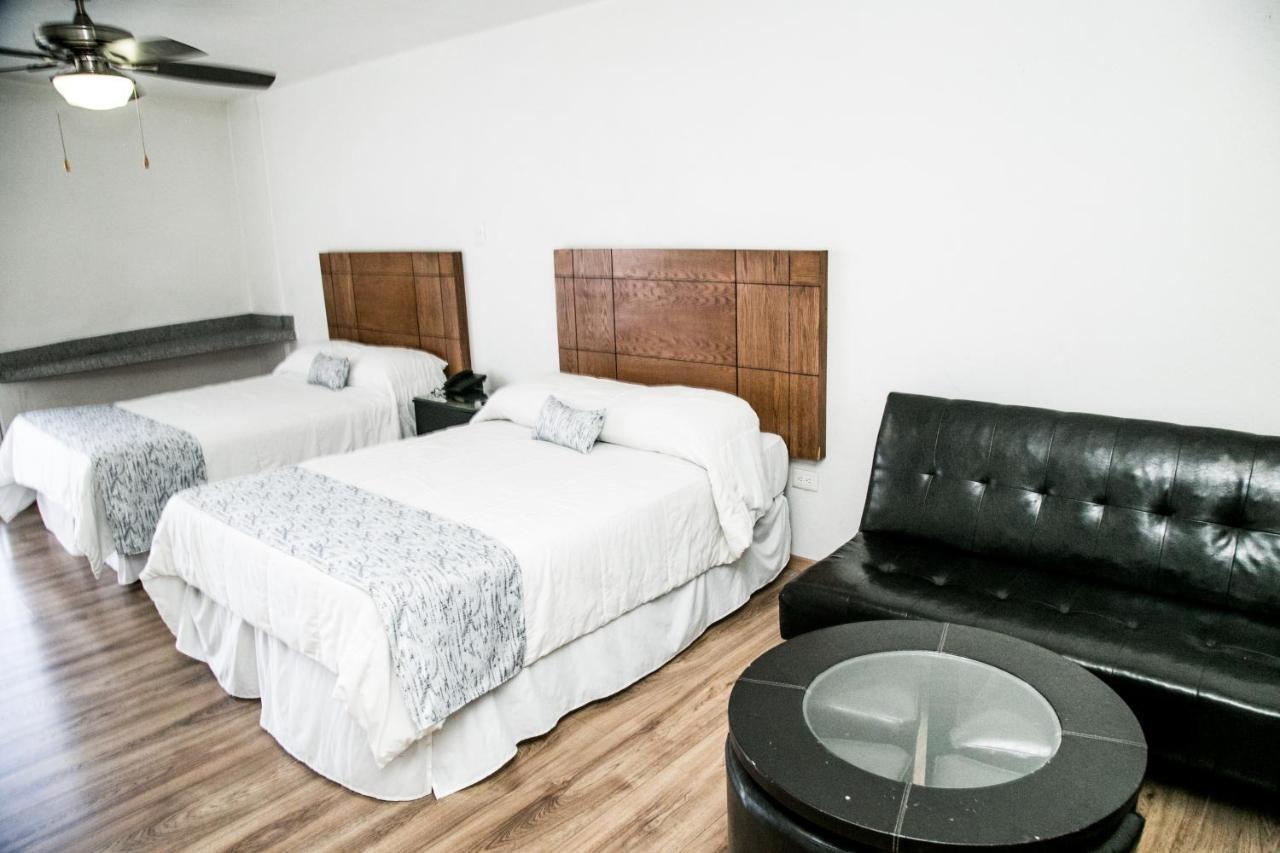 Booking Dioh Monterrey Esterno foto