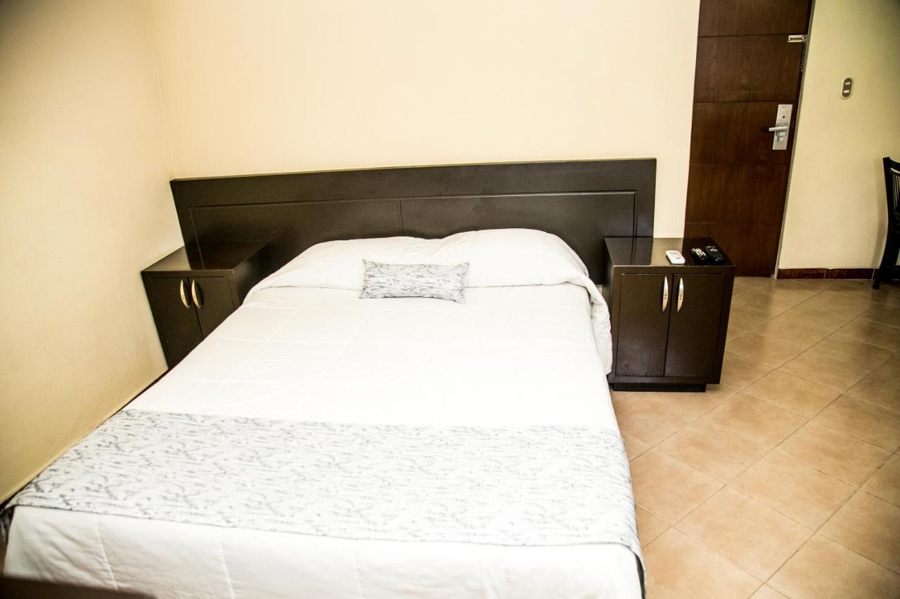 Booking Dioh Monterrey Esterno foto