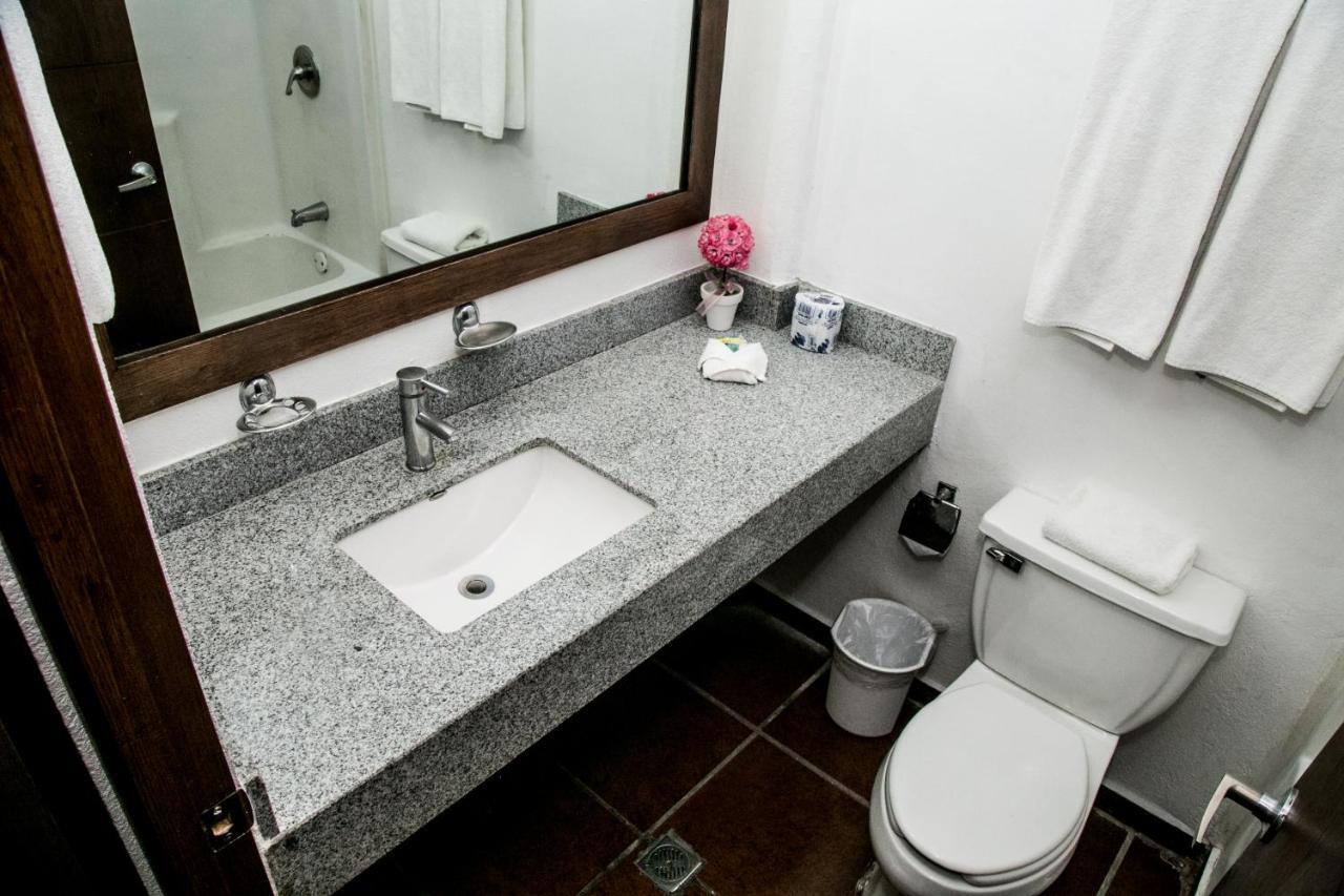 Booking Dioh Monterrey Esterno foto