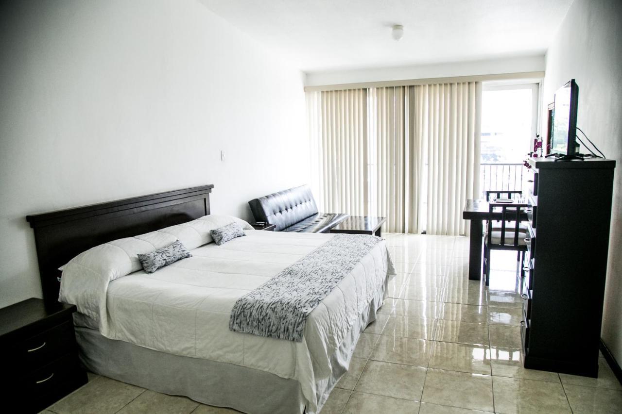 Booking Dioh Monterrey Esterno foto
