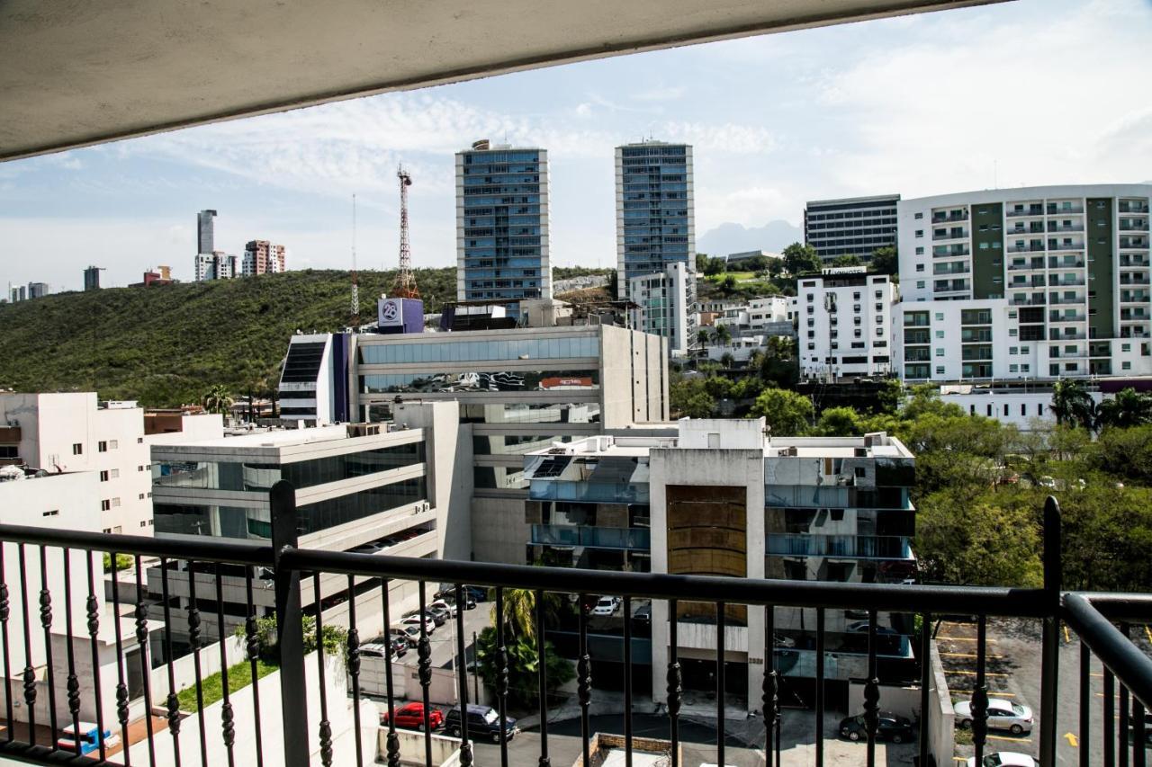 Booking Dioh Monterrey Esterno foto