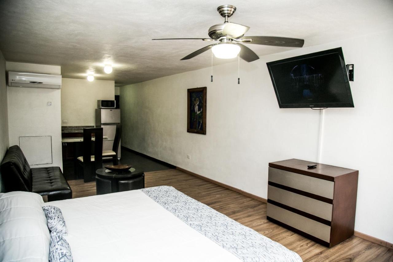 Booking Dioh Monterrey Esterno foto